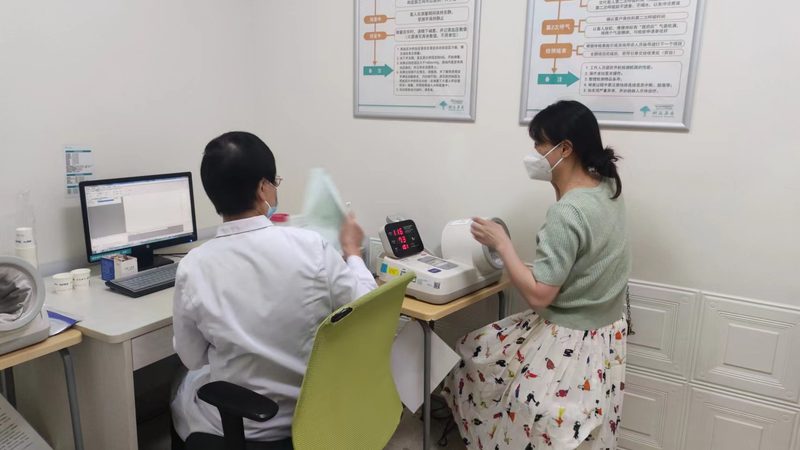 在选择成都体检中心时，首先要关注其资质与认证。一个靠谱的体检中心应具备以下条件：